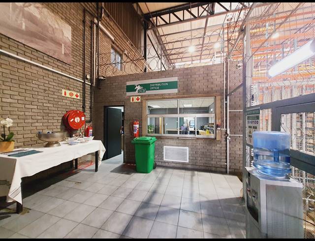7,988M² WAREHOUSE TO LET IN RANDJESPARK